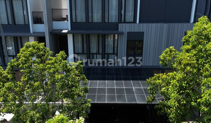Dijual Rumah Lyndon Navapark Termurah 17 Miliyar